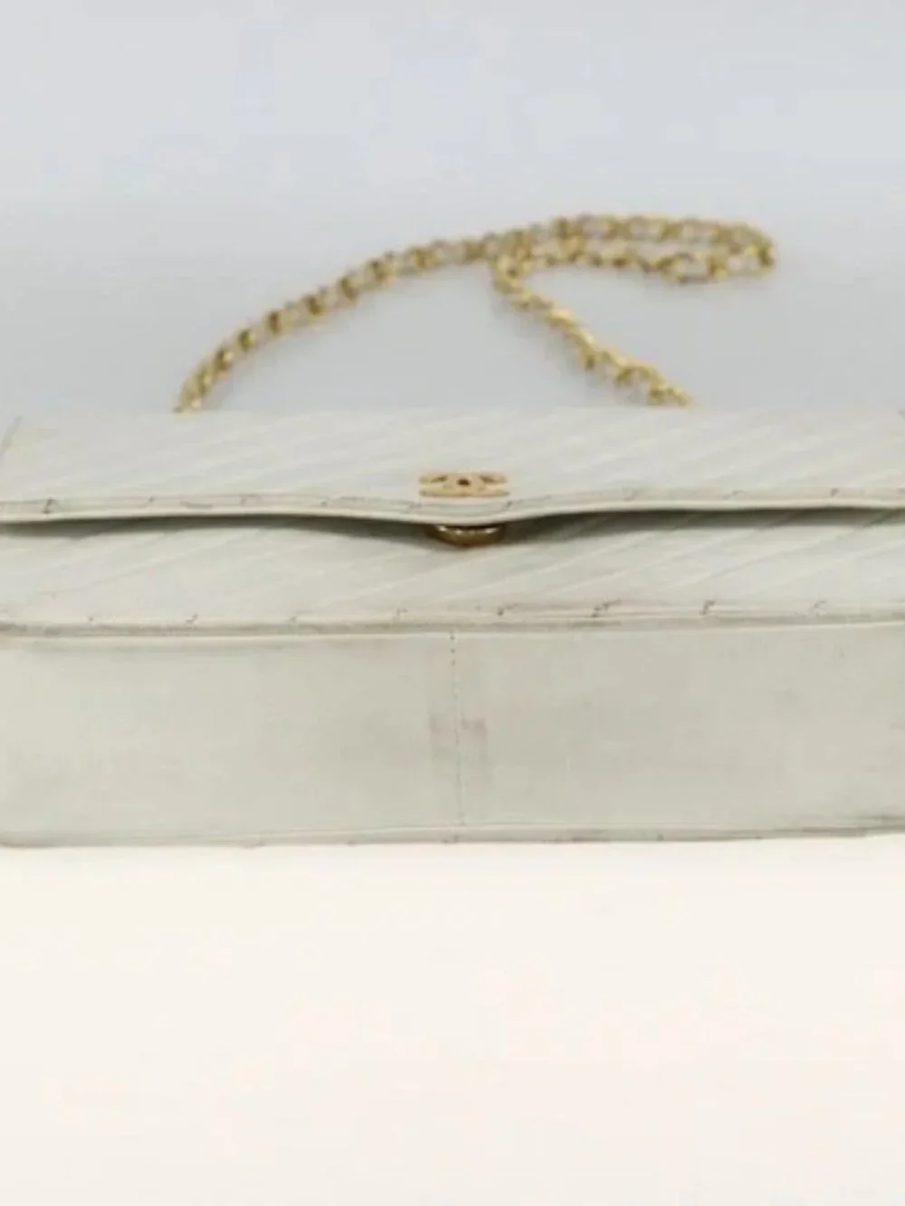CHANEL Matelasse Chain Shoulder Bag Lamb Skin White Gold CC Auth BA11362A